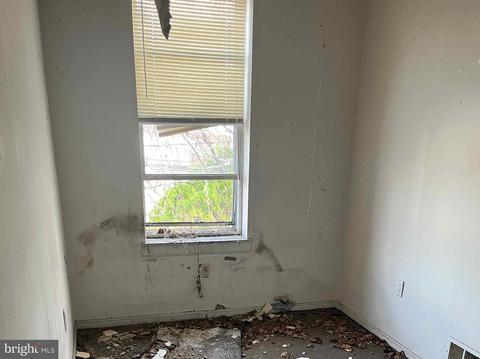 2029 Robb St, Baltimore, MD 21218 photo 5