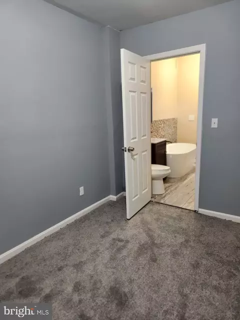 2717 E Chase St, Baltimore, MD 21213 photo 19