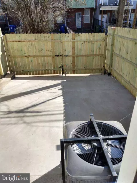 2717 E Chase St, Baltimore, MD 21213 photo 42