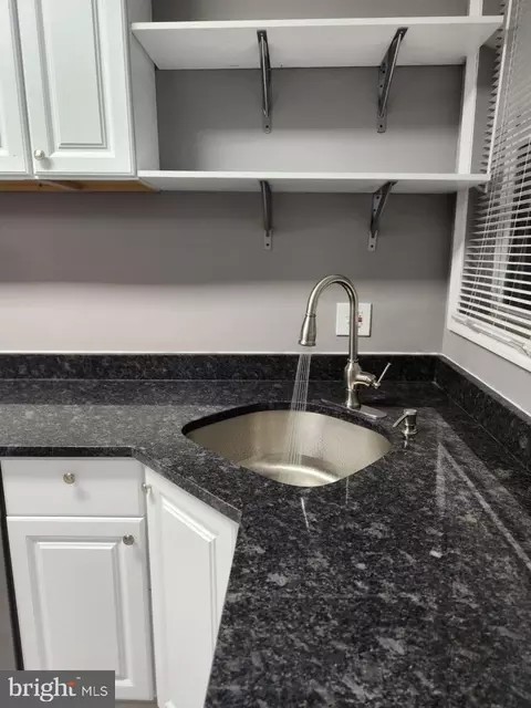 2717 E Chase St, Baltimore, MD 21213 photo 12