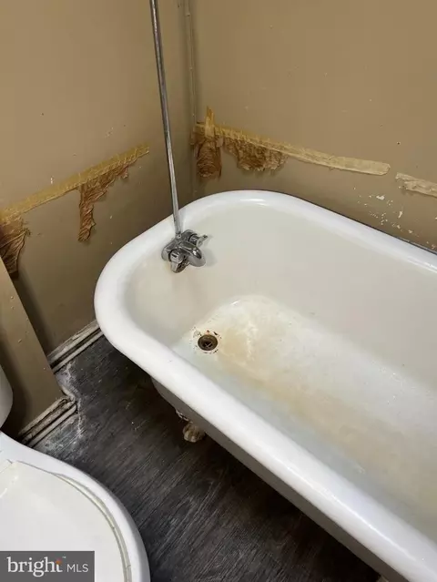 Bath - 2917 E Monument St, Baltimore, MD 21205 photo 4 of 4