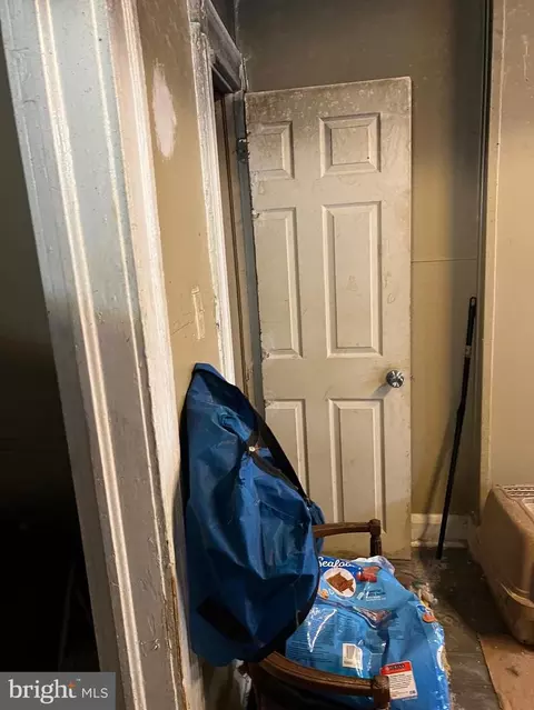 Entry Way - 2917 E Monument St, Baltimore, MD 21205 photo 2 of 2