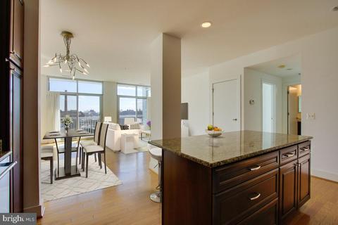 2772 Lighthouse Pt E #308, Baltimore, MD 21224