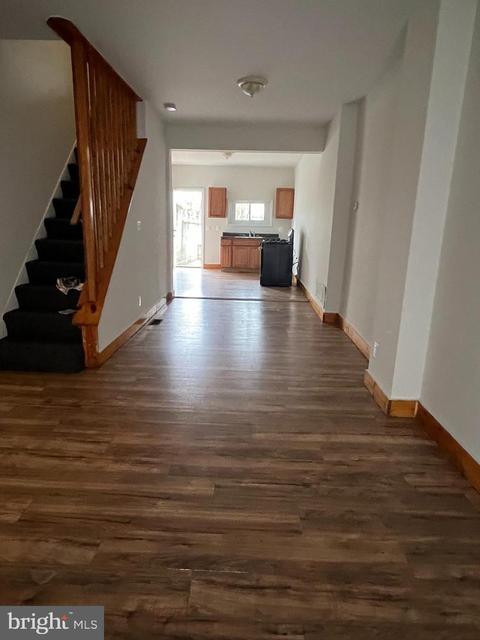 425 N Curley St, Baltimore, MD 21224