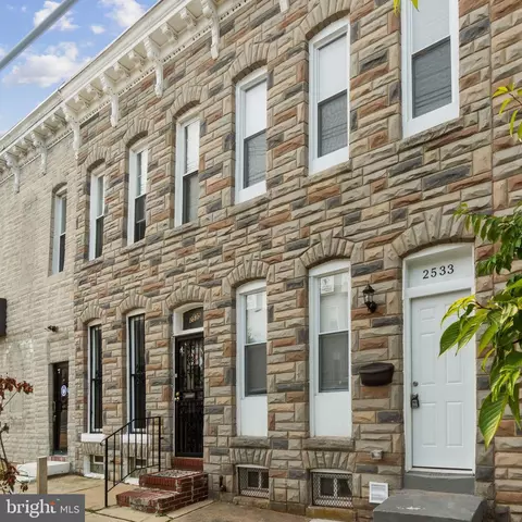 2533 E Oliver St, Baltimore, MD 21213 photo 1