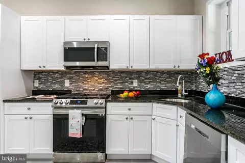 1913 W Mulberry St, Baltimore, MD 21223 photo 9