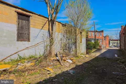 2010 Elgin Ave, Baltimore, MD 21217 photo 11