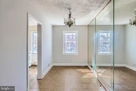 3633 Lyndale Ave, Baltimore, MD 21213 photo 9