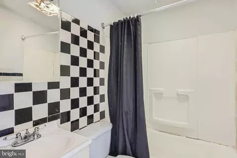 3633 Lyndale Ave, Baltimore, MD 21213 photo 17