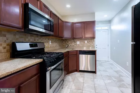 1721 E Preston St, Baltimore, MD 21213 photo 9