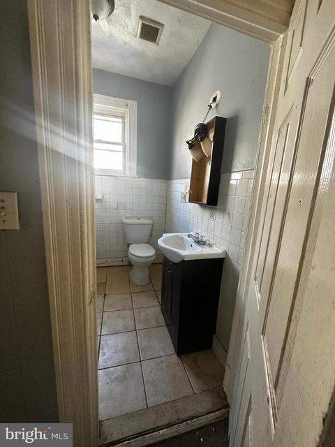 603 Denison St, Baltimore, MD 21229 photo 6