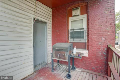 603 Denison St, Baltimore, MD 21229 photo 2
