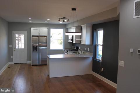 2744 E Biddle St E, Baltimore, MD 21213 photo 4