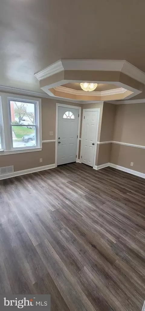 3904 Kenyon Ave, Baltimore, MD 21213 photo 3