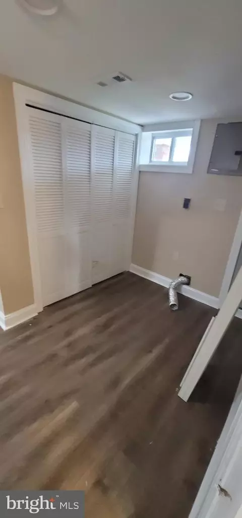 3904 Kenyon Ave, Baltimore, MD 21213 photo 5