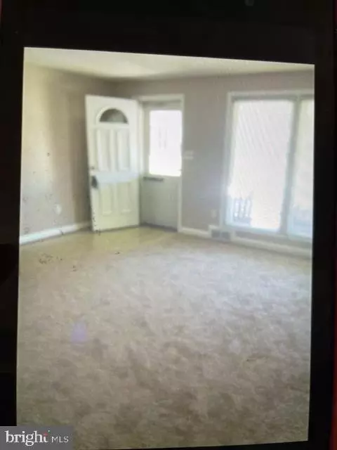 5815 Plumer Ave, Baltimore, MD 21206 photo 2