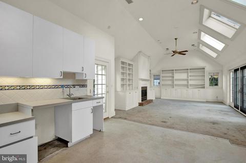 200 Cedarcroft Rd, Baltimore, MD 21212 photo 4