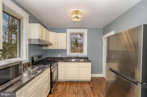 5913 Highgate Dr, Baltimore, MD 21215 photo 13