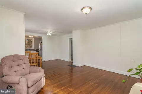 5913 Highgate Dr, Baltimore, MD 21215 photo 9