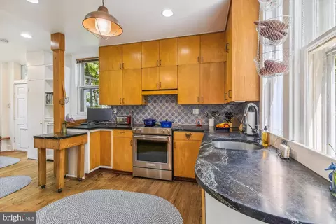 20 Merrymount Rd, Baltimore, MD 21210 photo 15