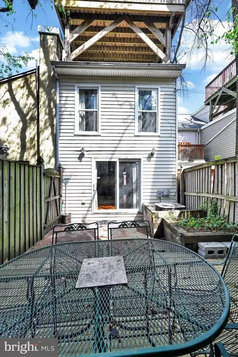 37 E Hamburg St, Baltimore, MD 21230 photo 3