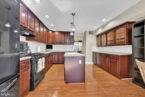 37 E Hamburg St, Baltimore, MD 21230 photo 17
