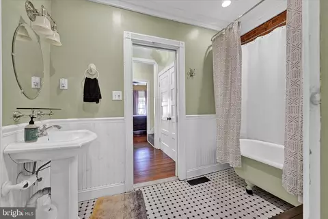 37 E Hamburg St, Baltimore, MD 21230 photo 12