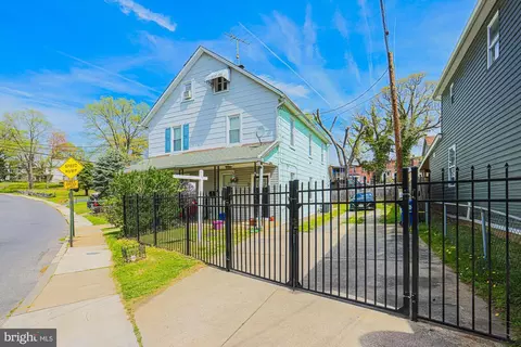 4004 Parkside Dr, Baltimore, MD 21206