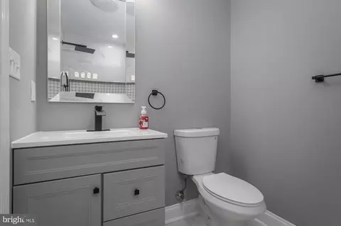 2239 E Biddle St, Baltimore, MD 21213 photo 19