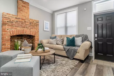 106 S Conkling St, Baltimore, MD 21224