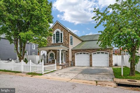 3647 Hineline Rd, Baltimore, MD 21229