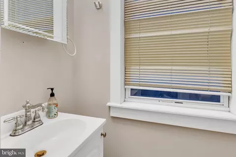 1828 Eastern Ave, Baltimore, MD 21231 photo 11