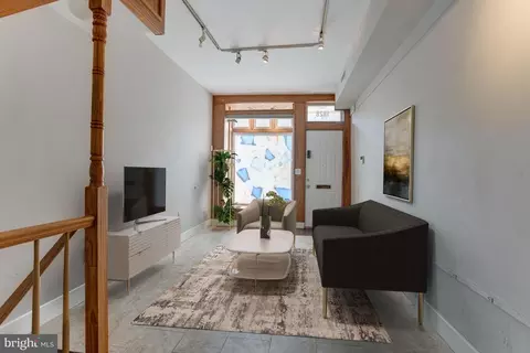 1828 Eastern Ave, Baltimore, MD 21231 photo 2