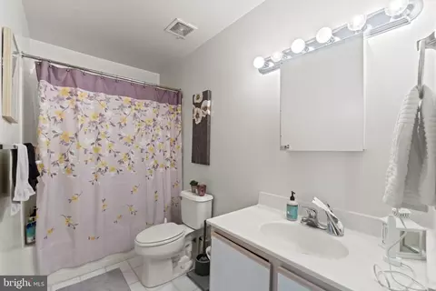 2702 Lighthouse Pt E #615, Baltimore, MD 21224 photo 18