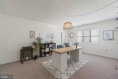 2702 Lighthouse Pt E #615, Baltimore, MD 21224 photo 10