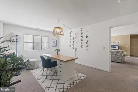 2702 Lighthouse Pt E #615, Baltimore, MD 21224 photo 11