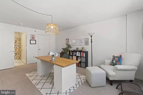 2702 Lighthouse Pt E #615, Baltimore, MD 21224 photo 12