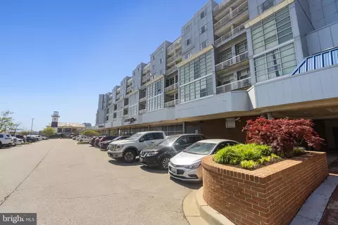 2702 Lighthouse Pt E #615, Baltimore, MD 21224 photo 27