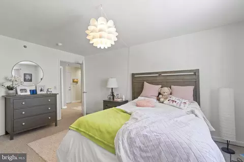2702 Lighthouse Pt E #615, Baltimore, MD 21224 photo 17