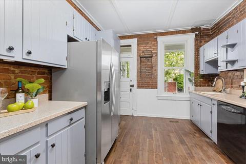 216 Eager St, Baltimore, MD 21202 photo 11