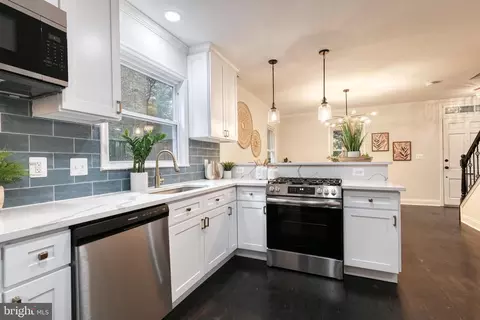 5009 Greenleaf Rd, Baltimore, MD 21210 photo 14
