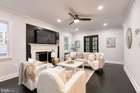 5009 Greenleaf Rd, Baltimore, MD 21210 photo 3