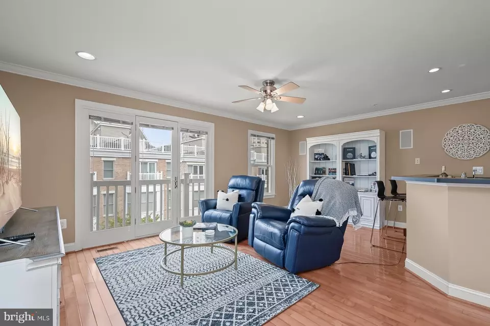  1215 Harbor Island Walk, Baltimore, MD 21230 photo 43