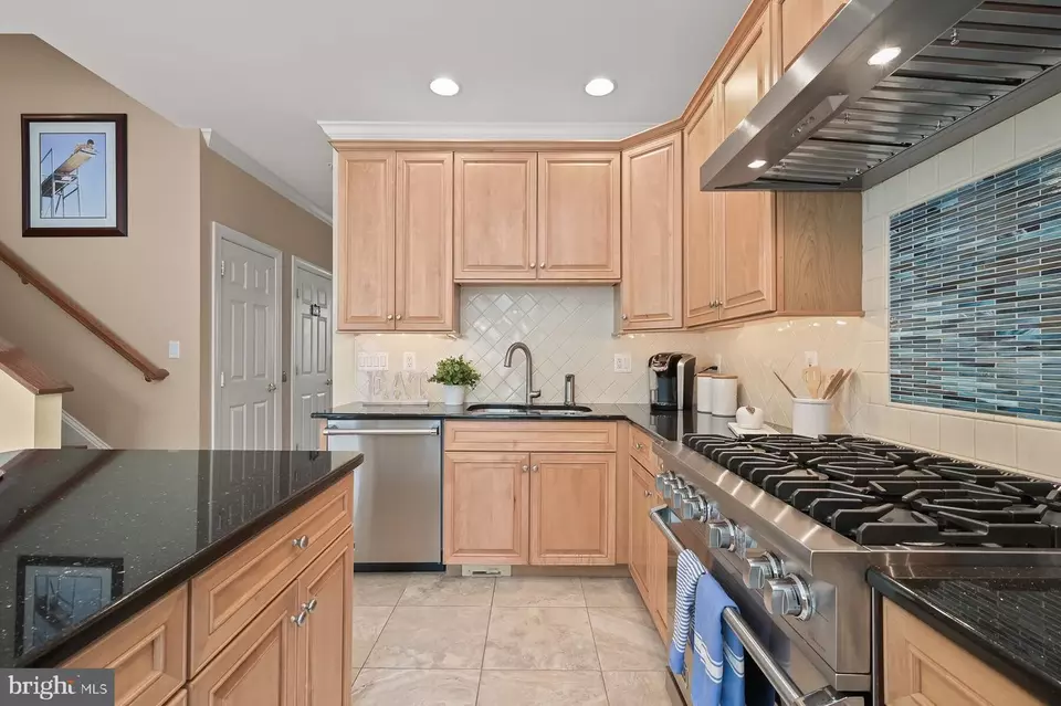  1215 Harbor Island Walk, Baltimore, MD 21230 photo 20