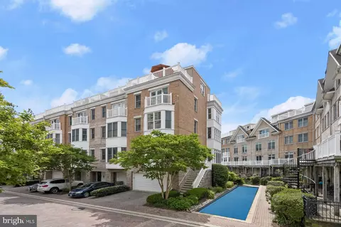 1215 Harbor Island Walk, Baltimore, MD 21230