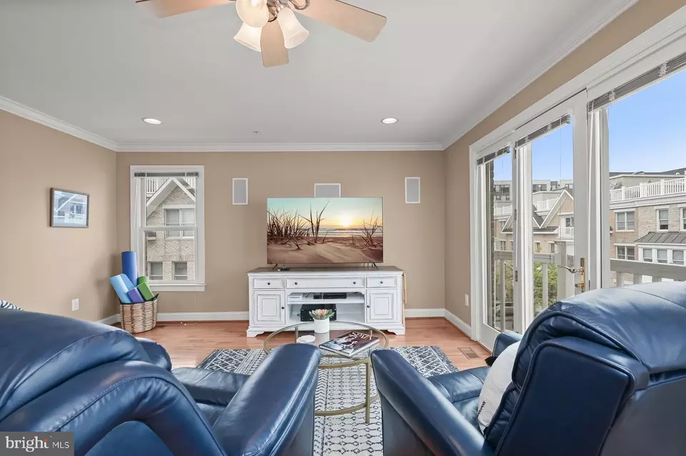  1215 Harbor Island Walk, Baltimore, MD 21230 photo 49