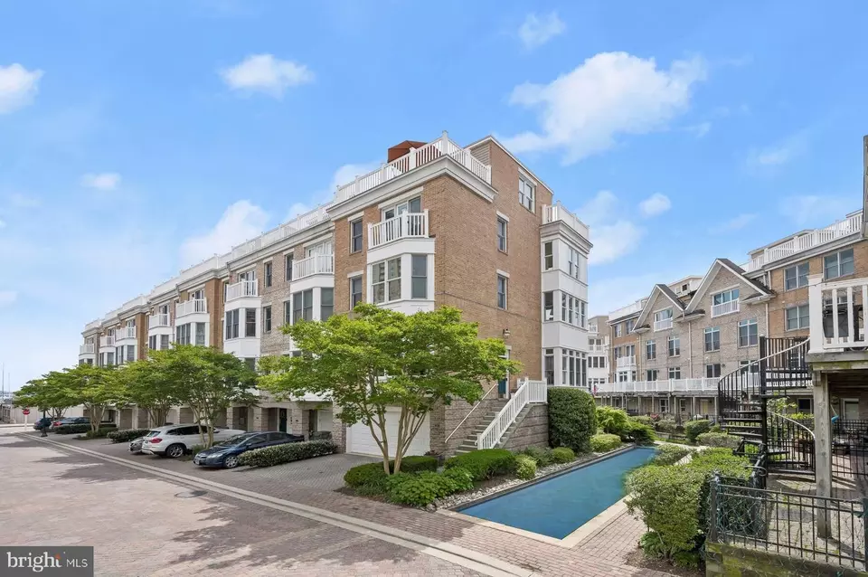  1215 Harbor Island Walk, Baltimore, MD 21230 photo 2
