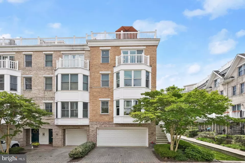  1215 Harbor Island Walk, Baltimore, MD 21230 photo 3