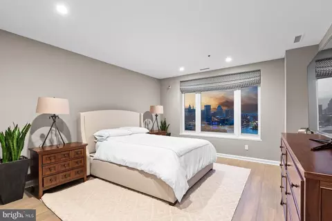 100 Harborview Dr #1701, Baltimore, MD 21230 photo 13