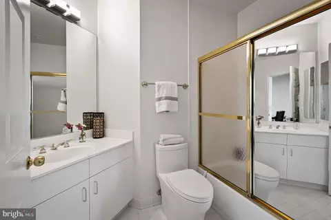 100 Harborview Dr #1701, Baltimore, MD 21230 photo 20